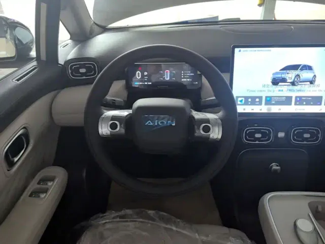 GAC Aion UT — Фото автомобиля 10