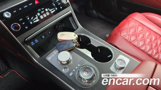 Genesis GV80 — Фото автомобиля 9