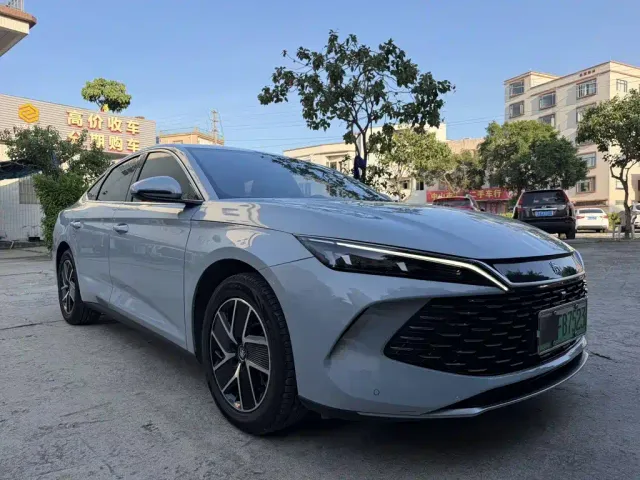 BYD Qin L — Фото автомобиля 3