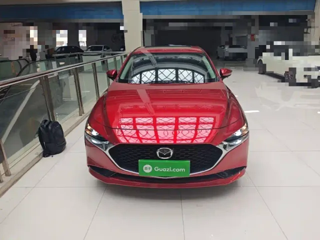 Mazda Axela — Фото автомобиля 2
