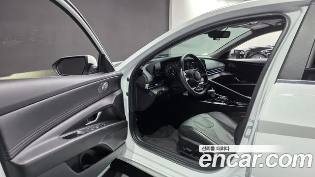 Hyundai AVANTE Новый Avante (CN7) — Фото автомобиля 10
