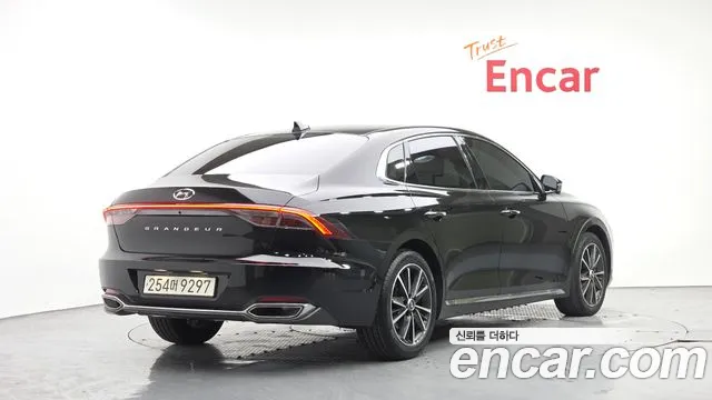 Hyundai Grandeur Новый Grandeur IG — Фото автомобиля 2