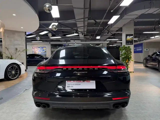Porsche Panamera — Фото автомобиля 9