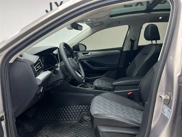 Volkswagen Sagitar — Фото автомобиля 15