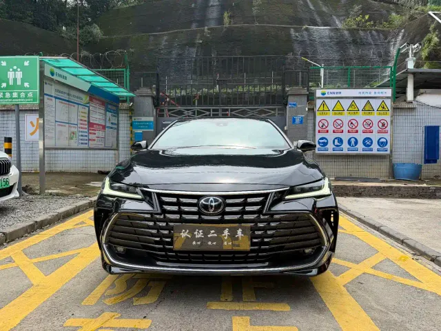 Toyota Avalon — Фото автомобиля 6