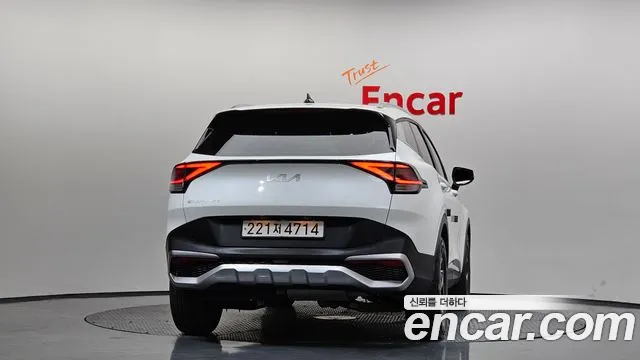 Kia Sportage Sportage 5-е поколение Дизель 2.0 2WD — Фото автомобиля 4