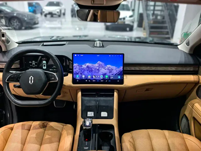 Aito M7 — Фото автомобиля 10