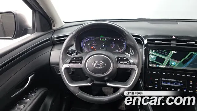 Hyundai Tucson Tucson (NX4) Дизель 2.0 2WD — Фото автомобиля 15