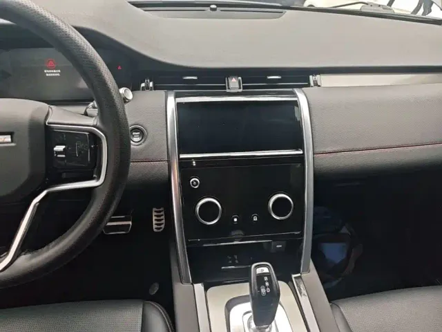 Land Rover Discovery Sport — Фото автомобиля 12