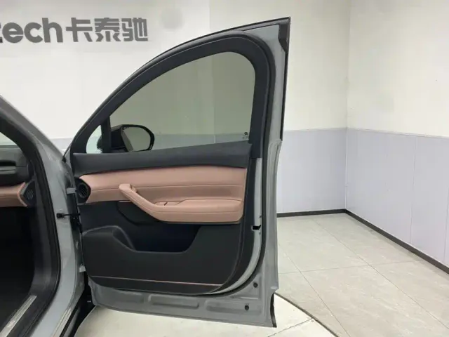 Nio EC6 — Фото автомобиля 27