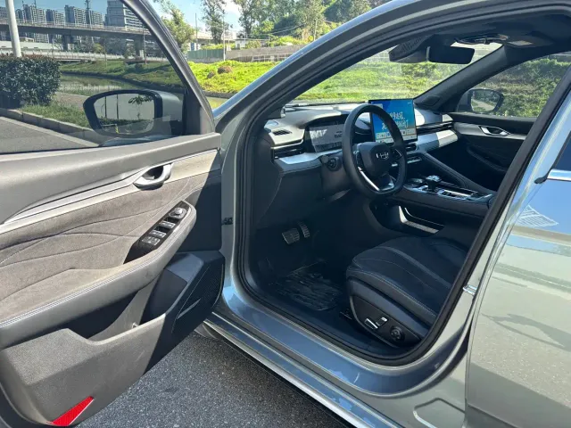 Geely Xingrui — Фото автомобиля 10
