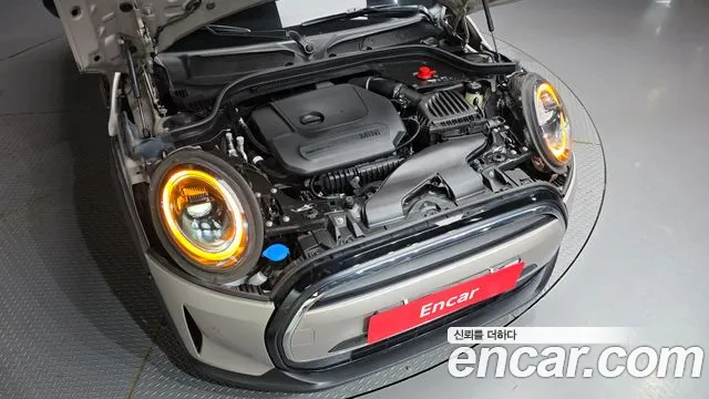 Mini Cooper Cooper Classic Plus Launch Pack — Фото автомобиля 6