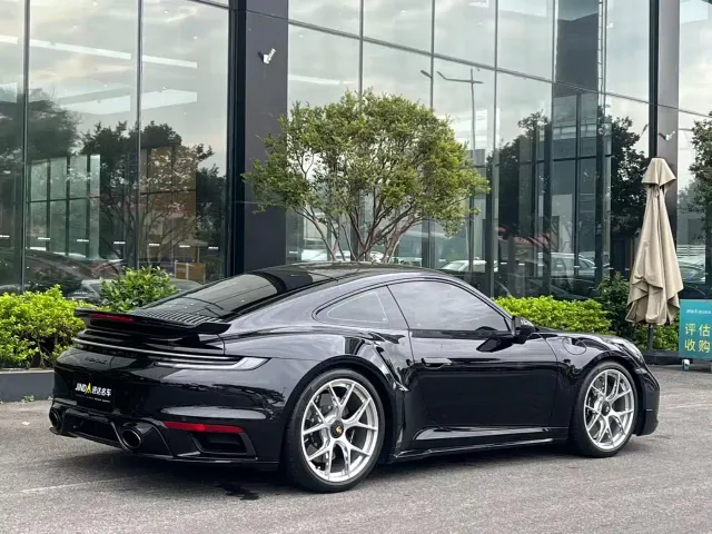 Porsche 911 — Фото автомобиля 12
