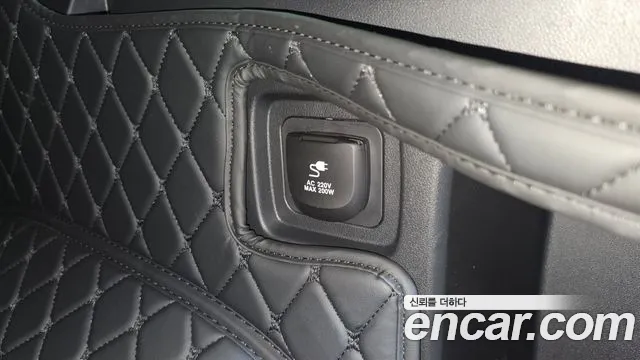 Hyundai Santafe Santa Fe (MX5) Бензин 2.5T 2WD — Фото автомобиля 27