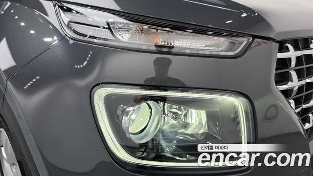 Hyundai Venue — Фото автомобиля 7
