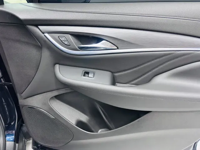 Buick Enclave — Фото автомобиля 15