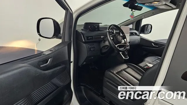 Hyundai Staria — Фото автомобиля 10