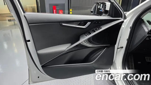 Kia Niro All Niro EV Earth — Фото автомобиля 23