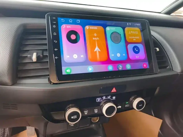 Honda Fit — Фото автомобиля 8