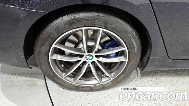 BMW 5-Series — Фото автомобиля 5