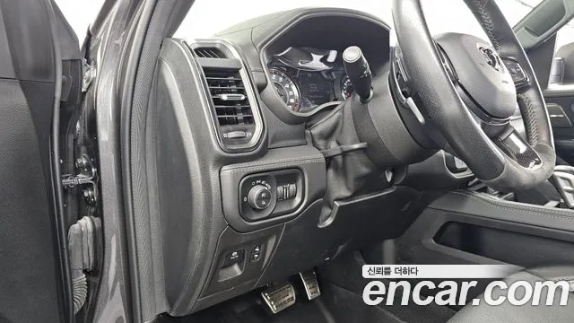 Dodge Ram Pick Up — Фото автомобиля 26
