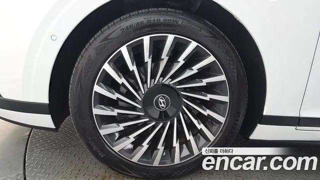 Hyundai Grandeur GN7 — Фото автомобиля 5