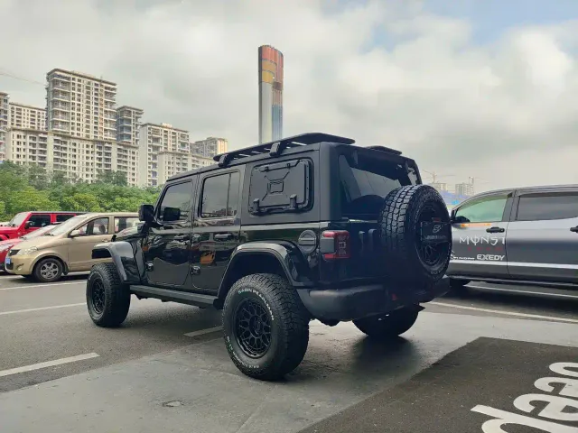 Jeep Wrangler 4xe — Фото автомобиля 14