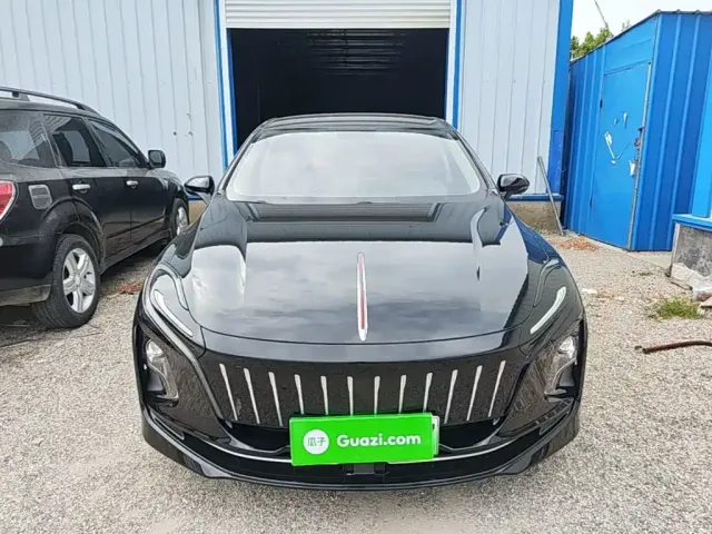 Hongqi Hongqi E-QM5 2021 Charging Flag Premium Edition — Фото автомобиля 2