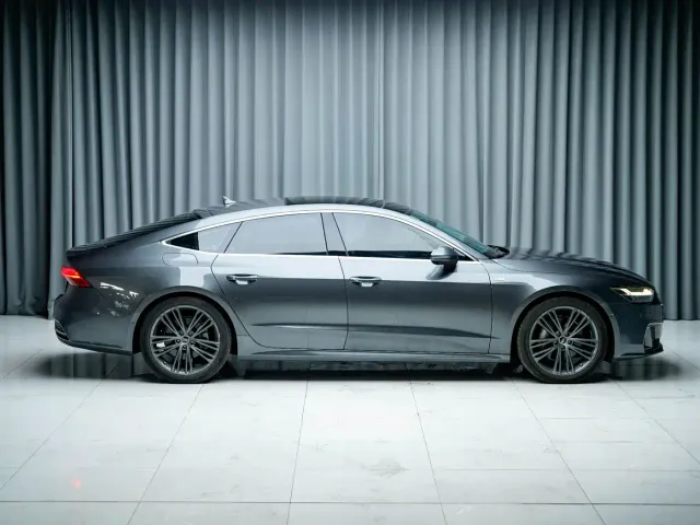 Audi A7 — Фото автомобиля 4