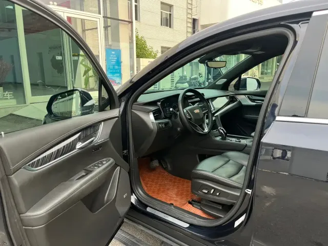 Cadillac XT6 — Фото автомобиля 4
