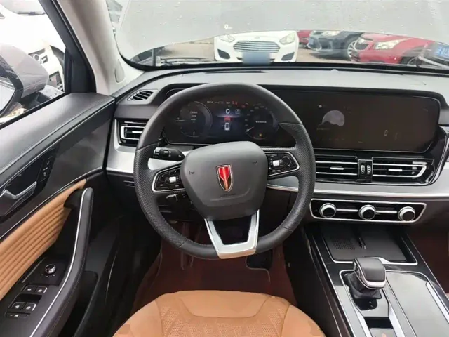 Hongqi HS5 — Фото автомобиля 10