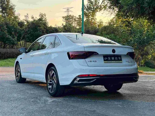 Volkswagen Sagitar — Фото автомобиля 9