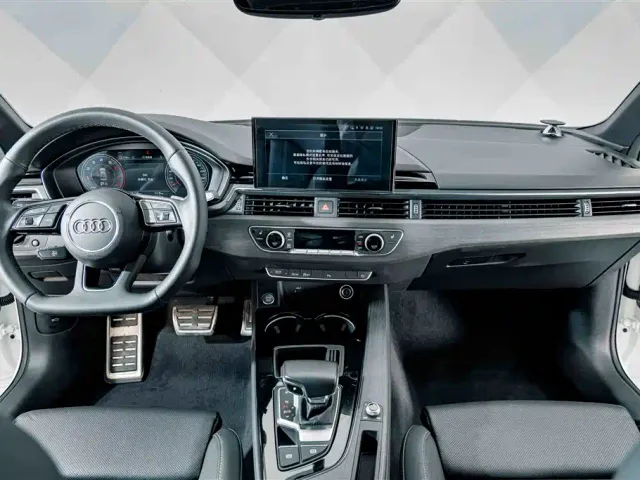 Audi A4L — Фото автомобиля 10