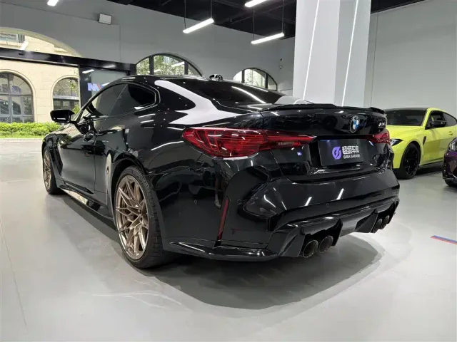 BMW M4 — Фото автомобиля 4