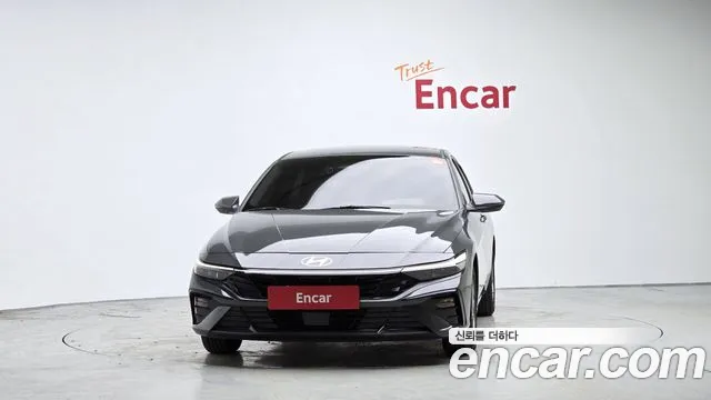 Hyundai Avante — Фото автомобиля 3