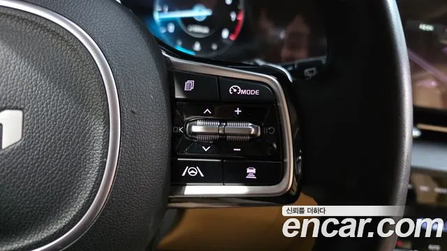 Kia Canival Carnival 4 поколение Бензин 9 мест Signature — Фото автомобиля 13