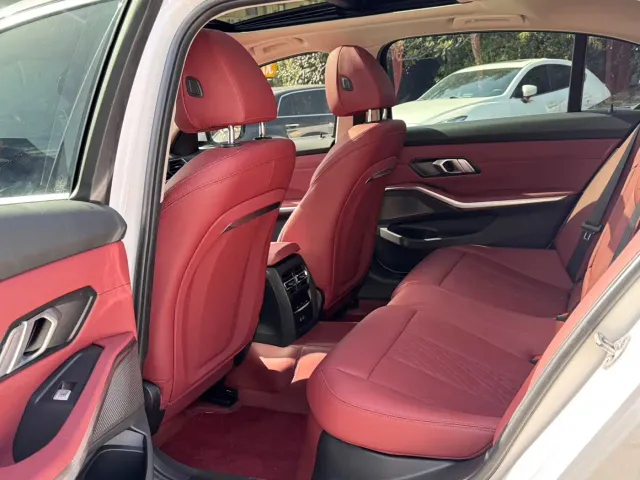 BMW 3 Series — Фото автомобиля 8