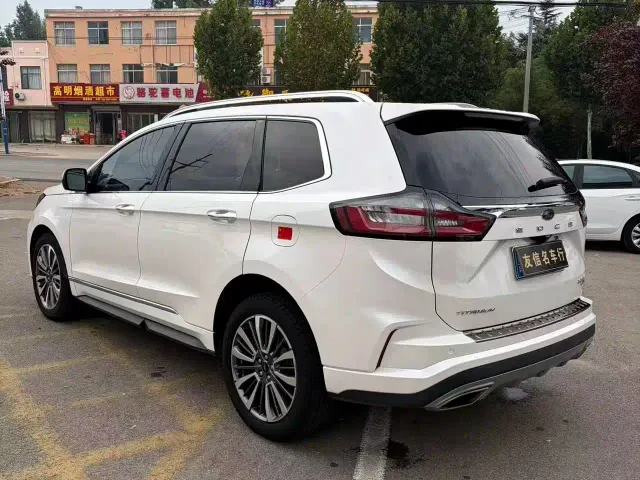 Ford Edge 2021 PLUS EcoBoost 245 FWD Luxury Sharp 7-seater — Фото автомобиля 5