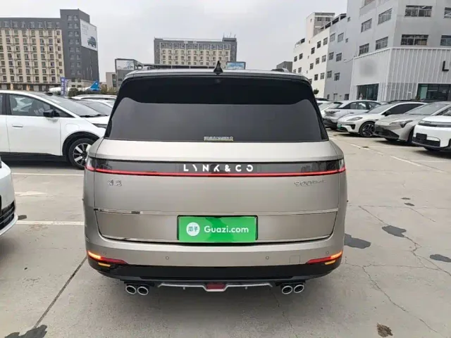 Lynk & Co 900 — Фото автомобиля 5