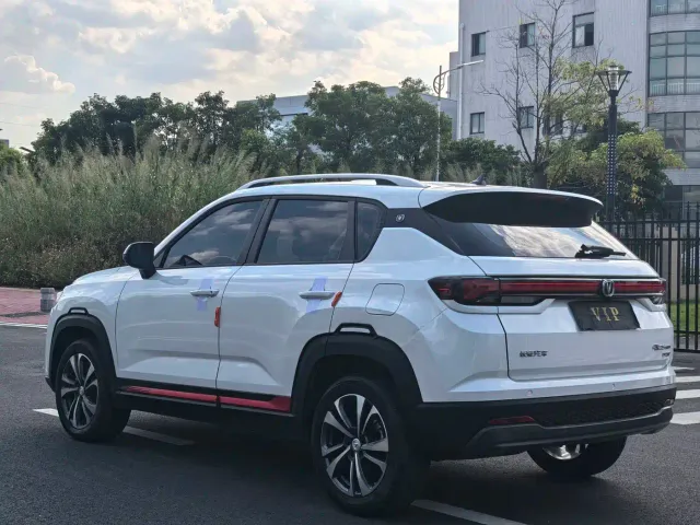 Changan CS35 Plus — Фото автомобиля 7