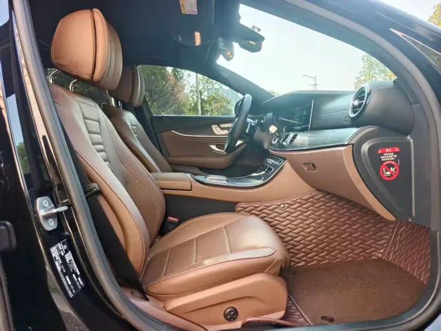 Mercedes-Benz E-Class — Фото автомобиля 9
