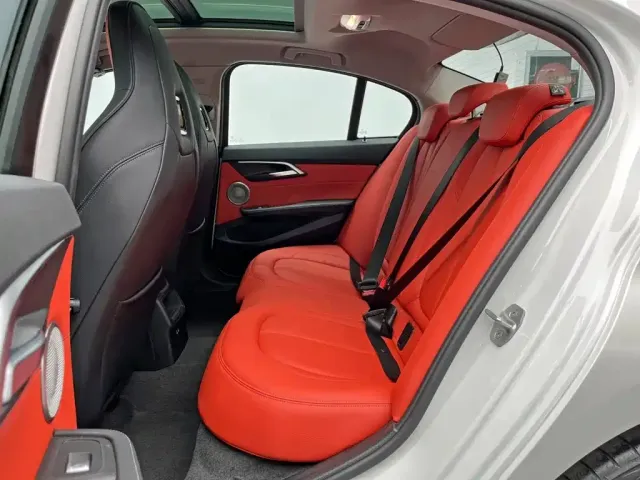 BMW 1 Series — Фото автомобиля 14