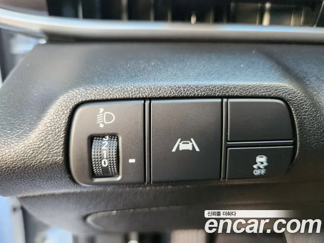Hyundai AVANTE Avante (CN7) — Фото автомобиля 11