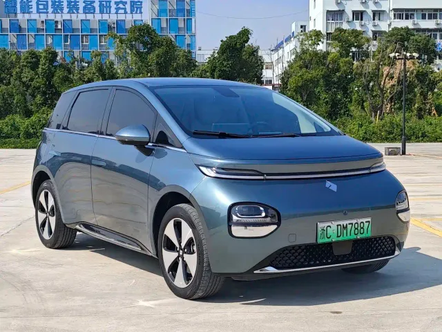 Baojun Cloud — Фото автомобиля 7
