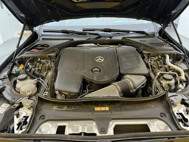 Mercedes-Benz E-Class — Фото автомобиля 10