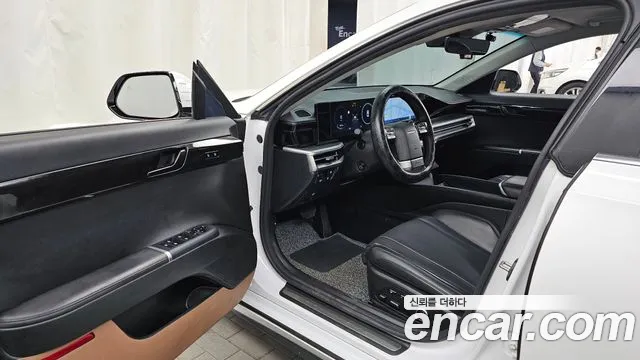 Hyundai Grandeur GN7 — Фото автомобиля 10