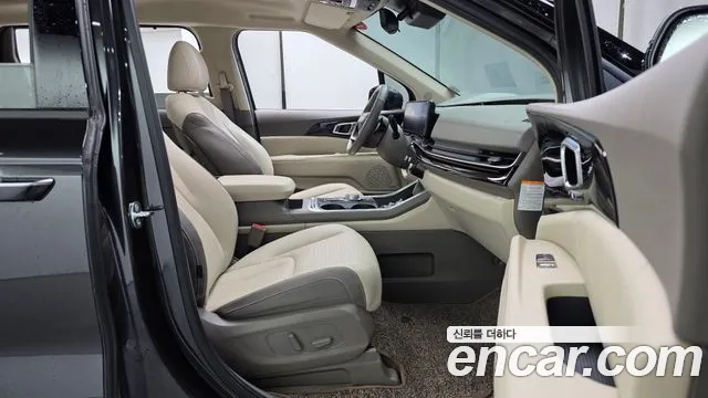 Kia Carnival — Фото автомобиля 16