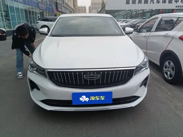 Geely Emgrand — Фото автомобиля 2