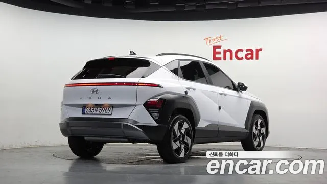 Hyundai Kona Kona (SX2) Бензин 1.6 турбо 2WD — Фото автомобиля 2