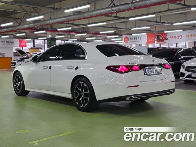 Mercedes-Benz E-Class W214 — Фото автомобиля 6